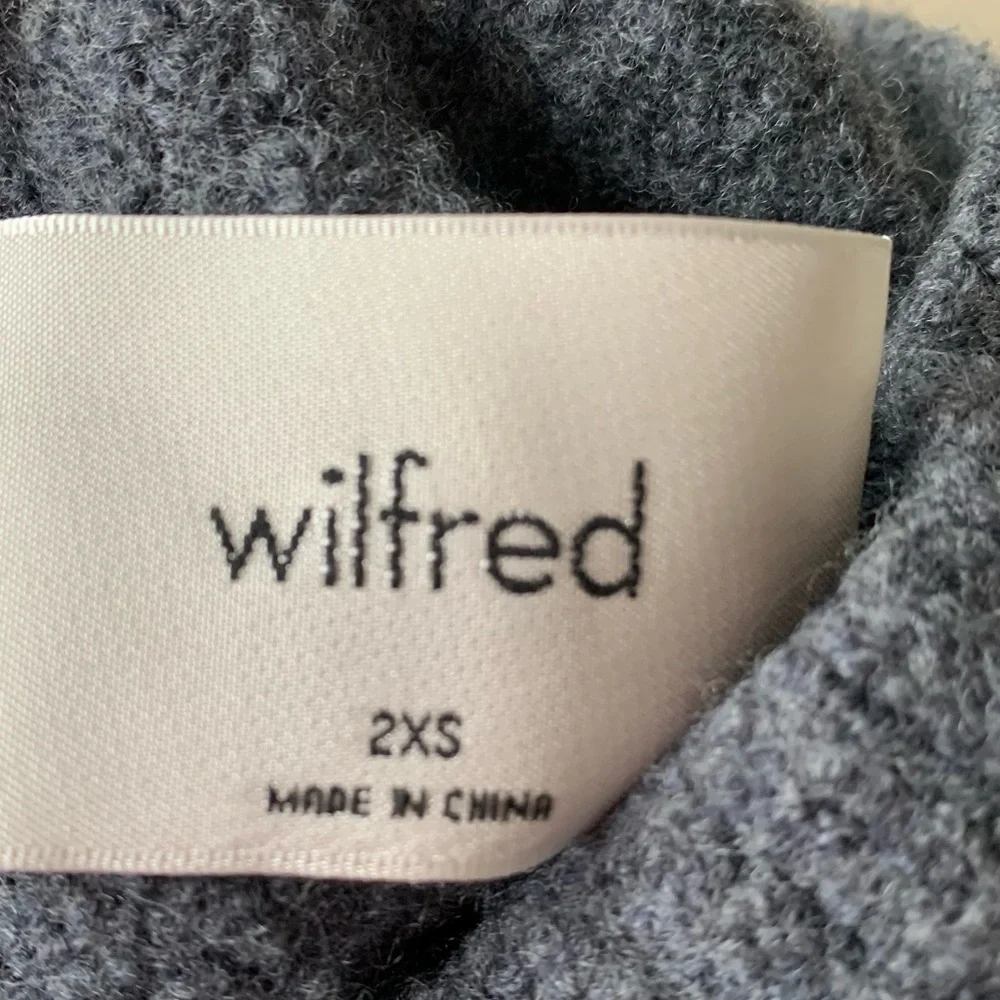 Wilfred merino wool mock neck sweater dark gray ribbed - Picture 3 of 9